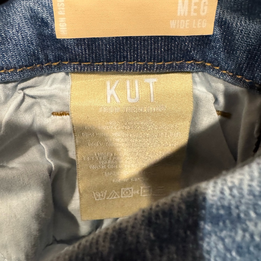 KUT from the Kloth Meg High Rise Wide Leg Jeans - Picture 16 of 16
